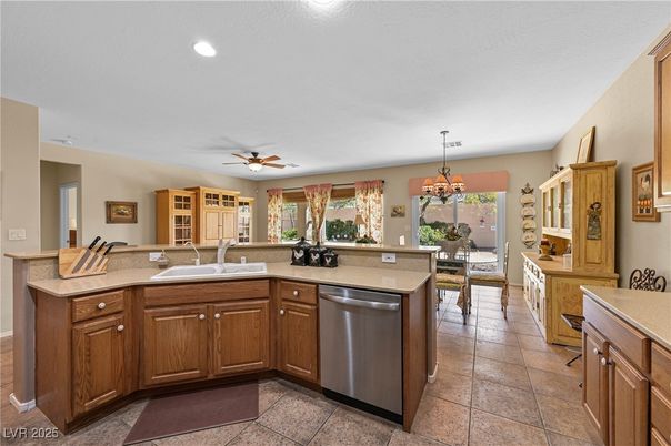 Chandelier, Dining room, Interior, Kitchen, Recessed Lighting