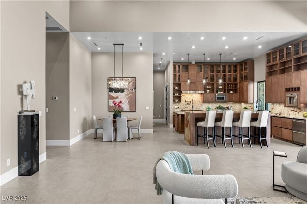 Dining room, Interior, Kitchen, Pendant Lights, Recessed Lighting, Stainless Steel Appliances