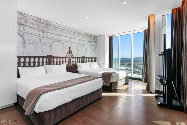 Bedroom, Interior, Recessed Lighting, Water, Wood Texture Flooring