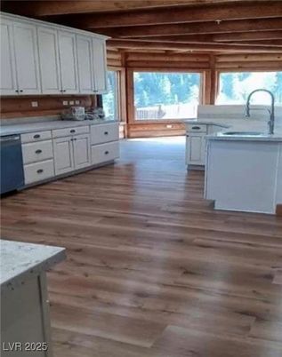 Interior, Kitchen, Wooden Beams, Wooden Ceilings, Wood Texture Flooring
