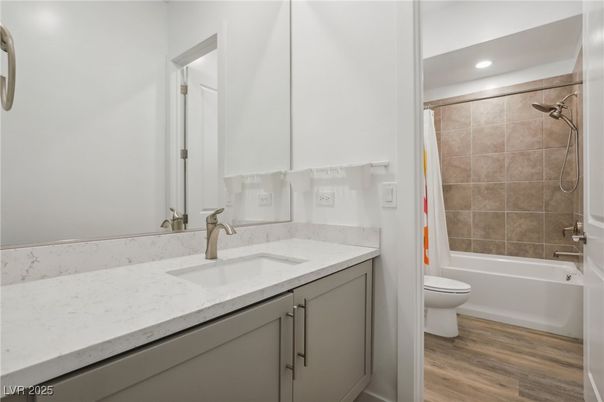 Bathroom, Interior, Recessed Lighting, Wood Texture Flooring