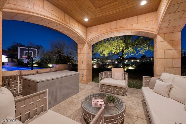Exterior, Hot Tub