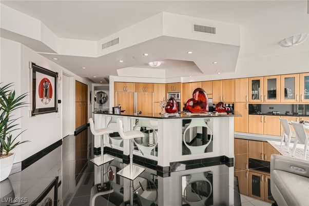 Interior, Kitchen, Recessed Lighting, Washer