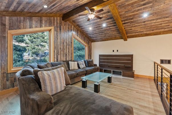Interior, Living room, Recessed Lighting, Wooden Beams, Wooden Ceilings, Wood Texture Flooring