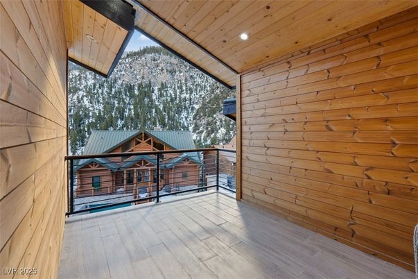 Exterior, Wood Texture Flooring