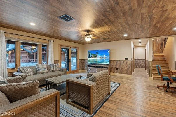 Interior, Living room, Recessed Lighting, Wooden Ceilings, Wood Texture Flooring