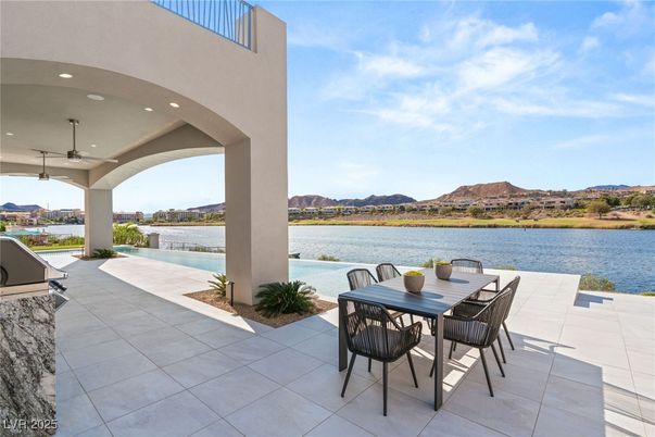 Exterior, Pool, Water