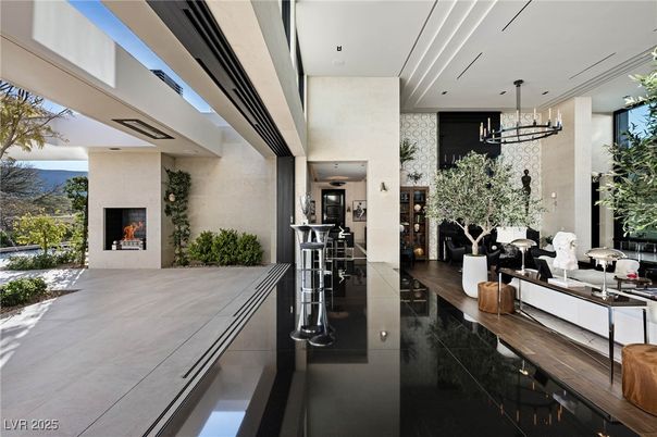 Chandelier, Fireplace, Interior, Recessed Lighting
