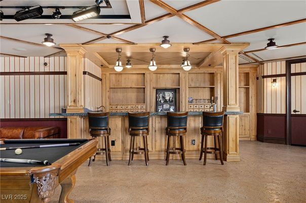 Billiard Table, Game Room, Interior