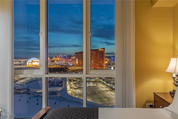 Water, Interior, Other, Skyline