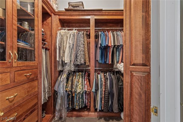 Interior, Walk-in Closets