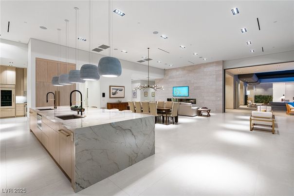 Dining room, Interior, Kitchen, Pendant Lights, Recessed Lighting, Stainless Steel Appliances