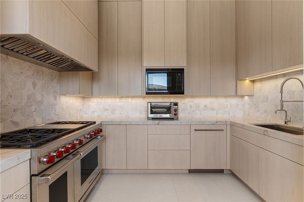 Interior, Kitchen, Stainless Steel Appliances