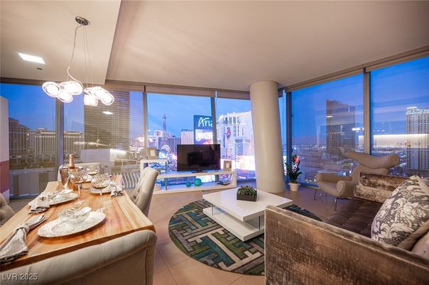 Dining room, Interior, Living room, Pendant Lights
