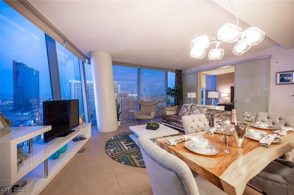 Dining room, Interior, Living room, Pendant Lights