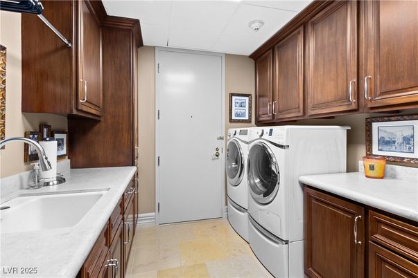 Interior, Washer