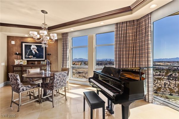 Chandelier, Dining room, Interior, Piano, Recessed Lighting