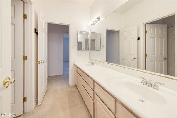 Bathroom, Dual Sink Vanities, Interior