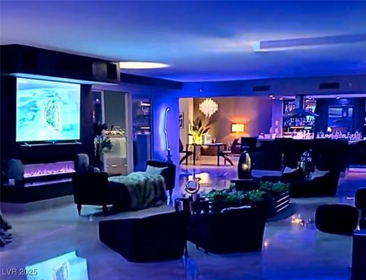 Fireplace, Interior, Living room, Recessed Lighting