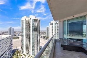 Exterior, Other, Skyline