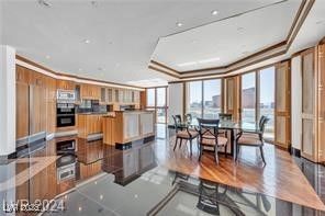 Dining room, Interior, Kitchen, Recessed Lighting, Stainless Steel Appliances