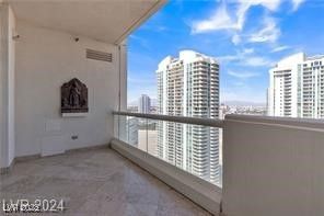 Exterior, Interior, Other, Skyline