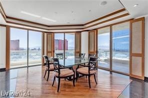 Dining room, Interior, Recessed Lighting, Water, Wood Texture Flooring