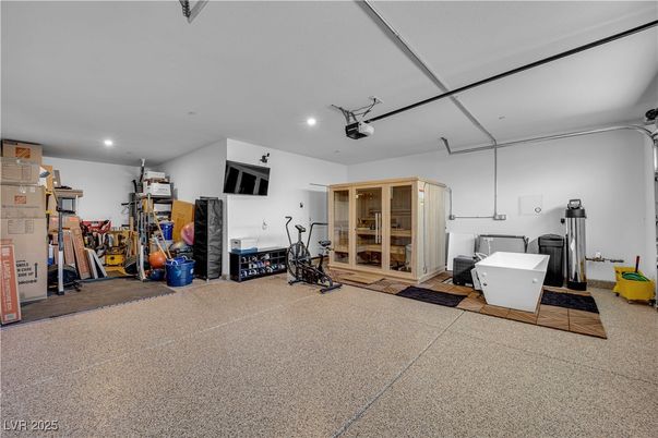 Fitness Equipment, Interior, Recessed Lighting