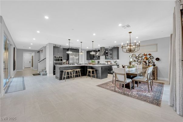 Chandelier, Dining room, Interior, Kitchen, Pendant Lights, Recessed Lighting, Stainless Steel Appliances