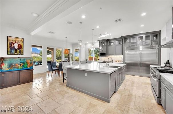 Dining room, Interior, Kitchen, Pendant Lights, Recessed Lighting, Stainless Steel Appliances