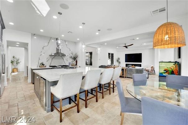 Dining room, Interior, Kitchen, Living room, Marble Walls, Pendant Lights, Recessed Lighting, Stainless Steel Appliances