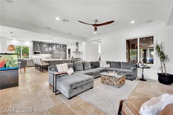 Dining room, Interior, Kitchen, Living room, Pendant Lights, Recessed Lighting, Stainless Steel Appliances