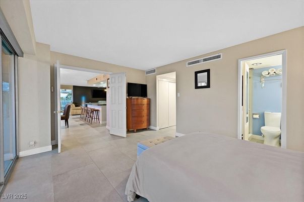 Bathroom, Bedroom, Interior