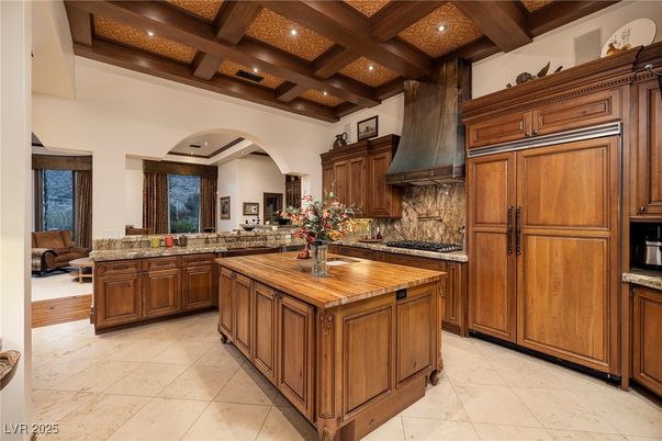 Interior, Kitchen, Recessed Lighting, Stainless Steel Appliances, Wooden Beams, Wooden Ceilings