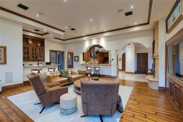 Interior, Kitchen, Living room, Recessed Lighting, Wood Texture Flooring