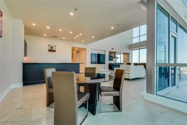 Dining room, Interior, Living room, Recessed Lighting
