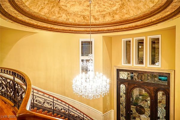 Chandelier, Interior