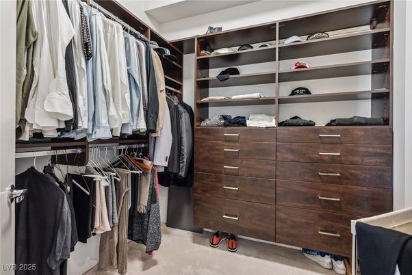 Interior, Walk-in Closets