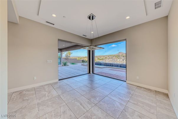 Empty room, Interior, Pendant Lights, Recessed Lighting