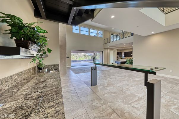 Game Room, Interior, Recessed Lighting