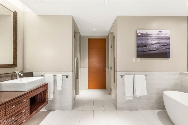 Bathroom, Free Standing Baths, Interior, Recessed Lighting