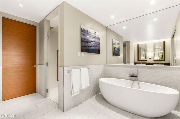 Bathroom, Free Standing Baths, Interior, Recessed Lighting