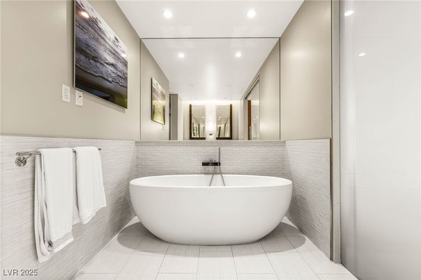 Bathroom, Free Standing Baths, Interior, Recessed Lighting