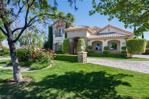 Backyard, Exterior, Facade, Mediterranean