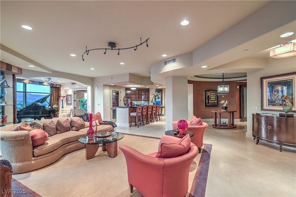 Dining room, Interior, Living room, Pendant Lights, Piano, Recessed Lighting