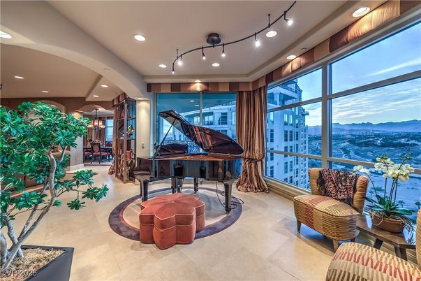 Interior, Piano, Recessed Lighting