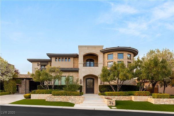 Exterior, Facade, Mediterranean