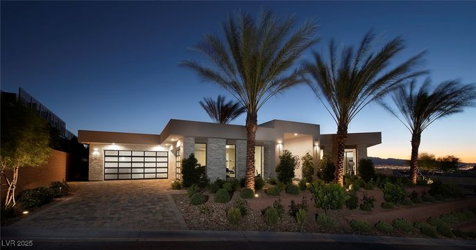 Attached, Exterior, Facade, Modern