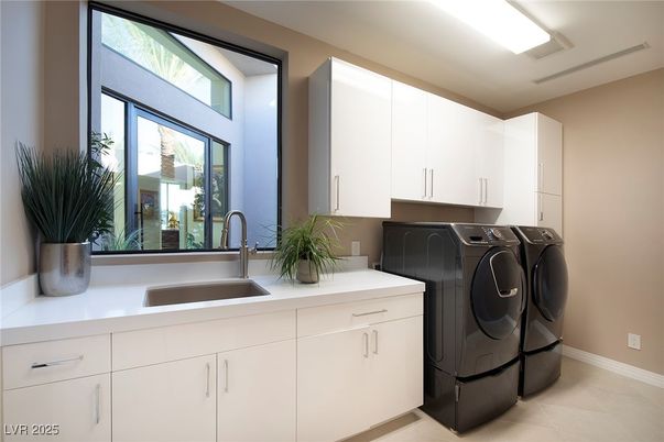 Interior, Washer