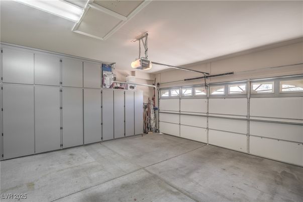 Garage, Interior